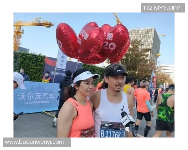 足球明星用爱与坚持感动全世界传递希望与团结的力量